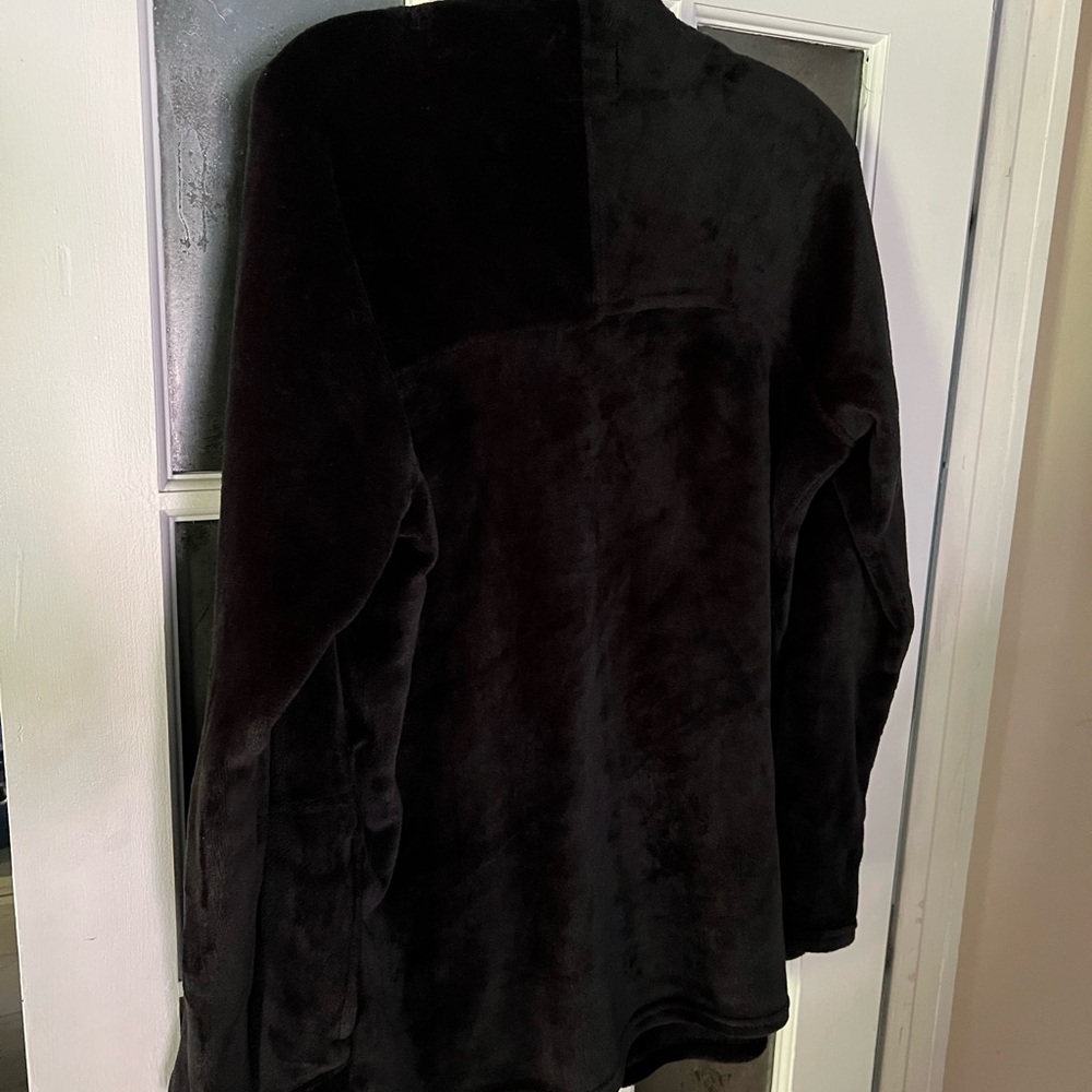 UGG Women's Black Cozy Cardigan - Picture 8 of 8